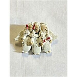 Vintage Clay Christmas Trio of Angels Pin/Brooch - Pre-owned